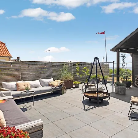 Stunning In Juelsminde With House Sea View * Juelsminde (Hedensted)