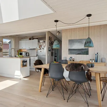 Stunning In Juelsminde With House Sea View * Juelsminde (Hedensted)
